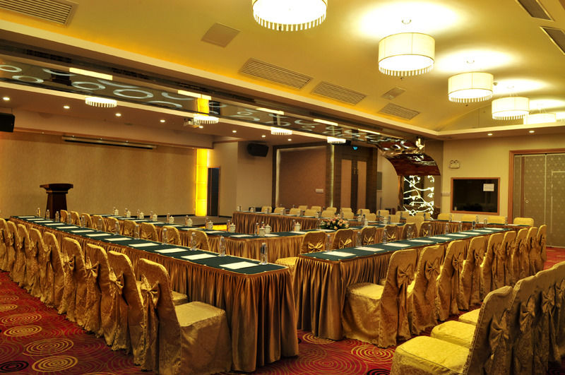 Vili International Hotel Guangzhou Buitenkant foto