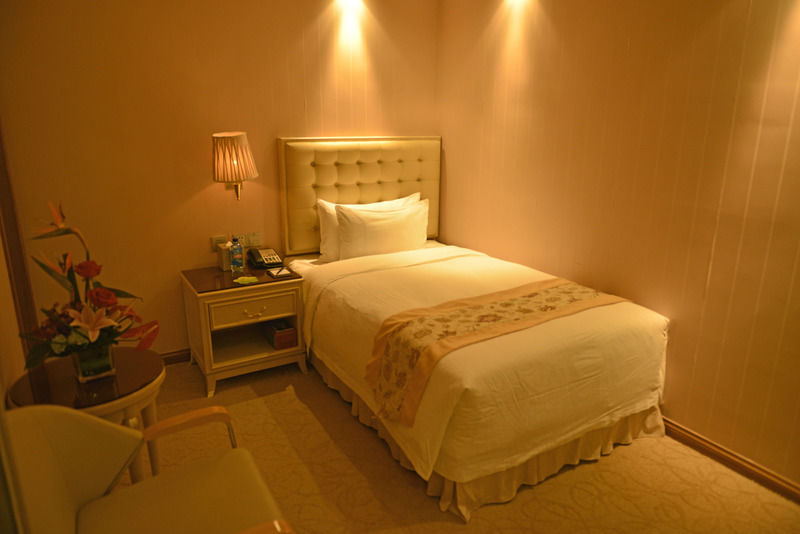 Vili International Hotel Guangzhou Buitenkant foto