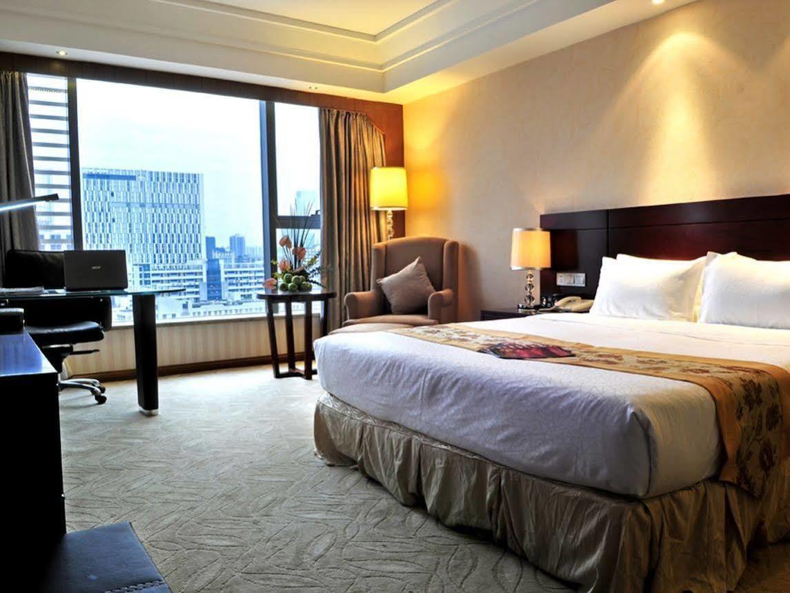 Vili International Hotel Guangzhou Buitenkant foto